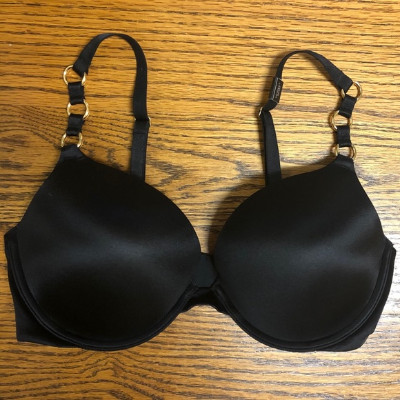 NEW 34 D Victoria’s Secret very sexy push-up bra